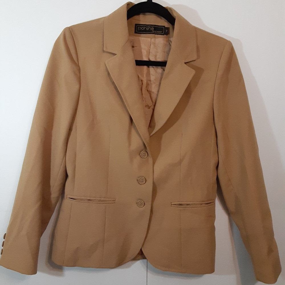 Porsha camel color Blazer Size 7
